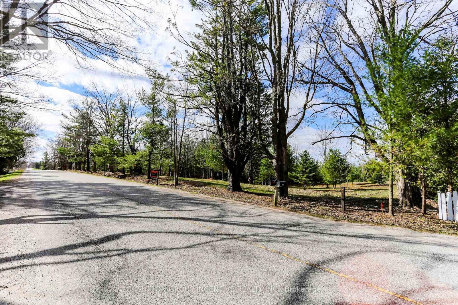 2790 Old Second Road S, Springwater, ON