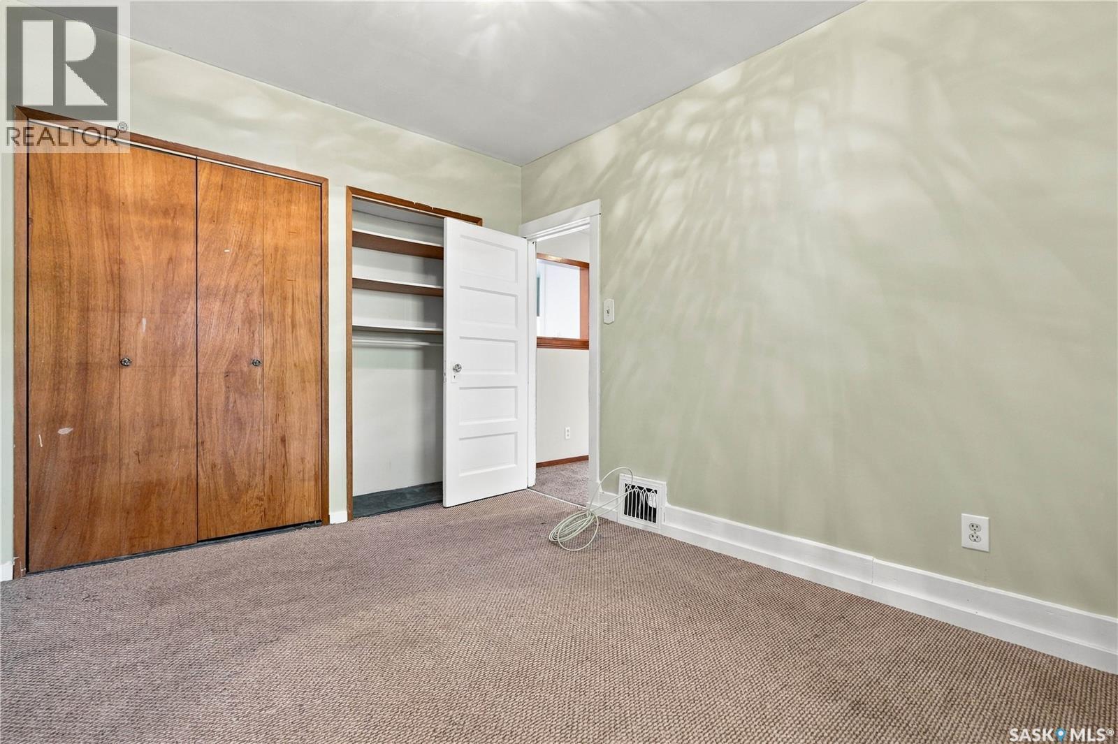 1015 J Avenue N, Saskatoon, SK - Indoor Photo Showing Other Room