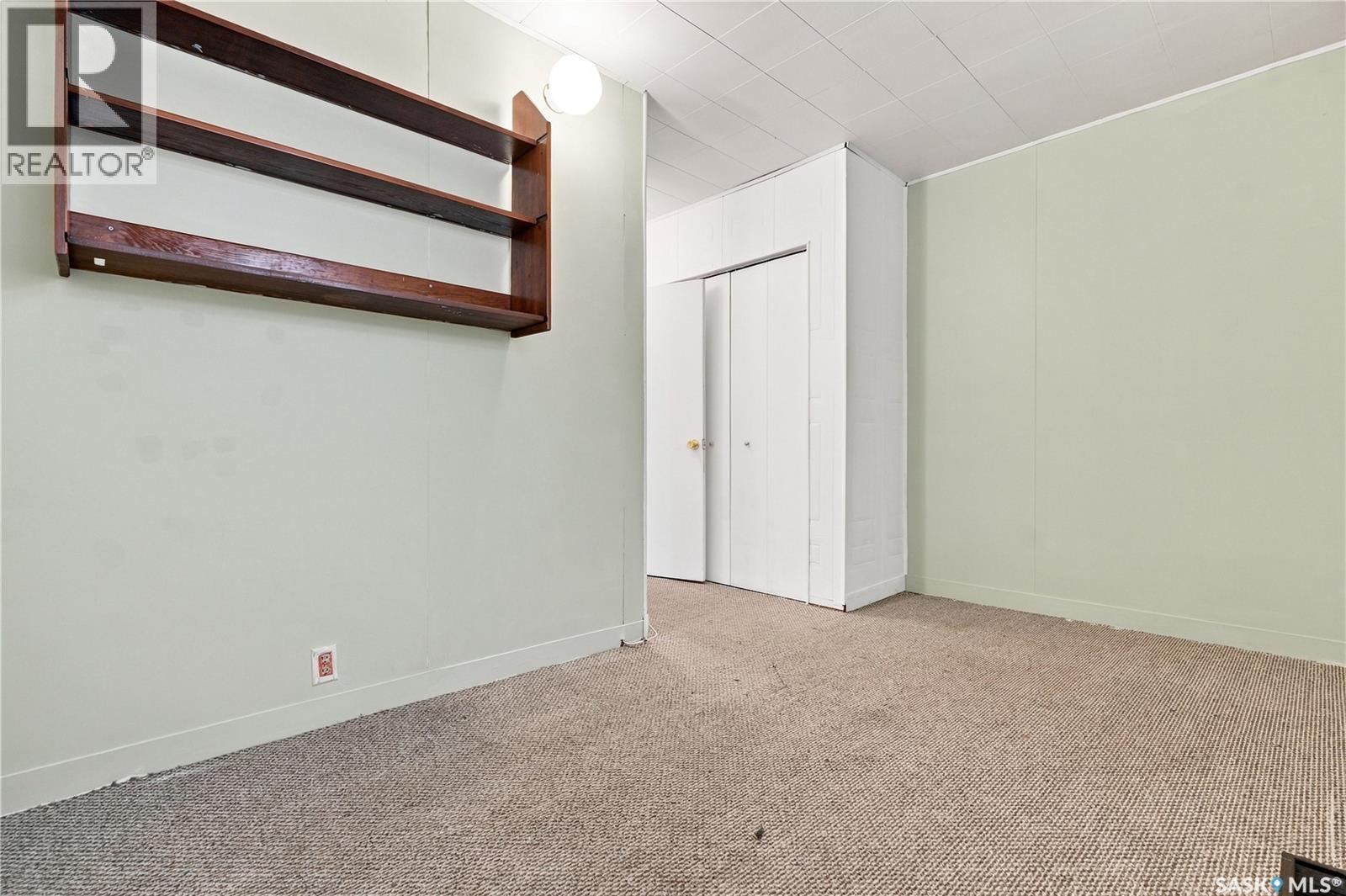 1015 J Avenue N, Saskatoon, SK - Indoor Photo Showing Other Room