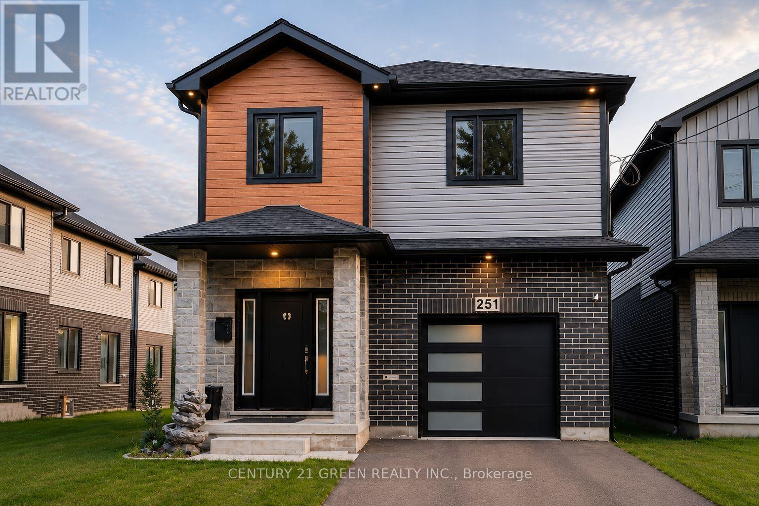 251 Clark Avenue, Kitchener, ON - Outdoor