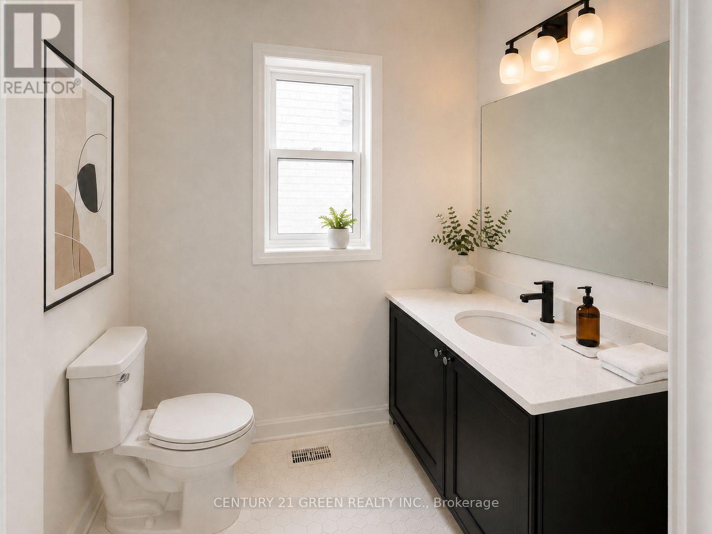 251 Clark Avenue, Kitchener, ON - Indoor Photo Showing Bathroom