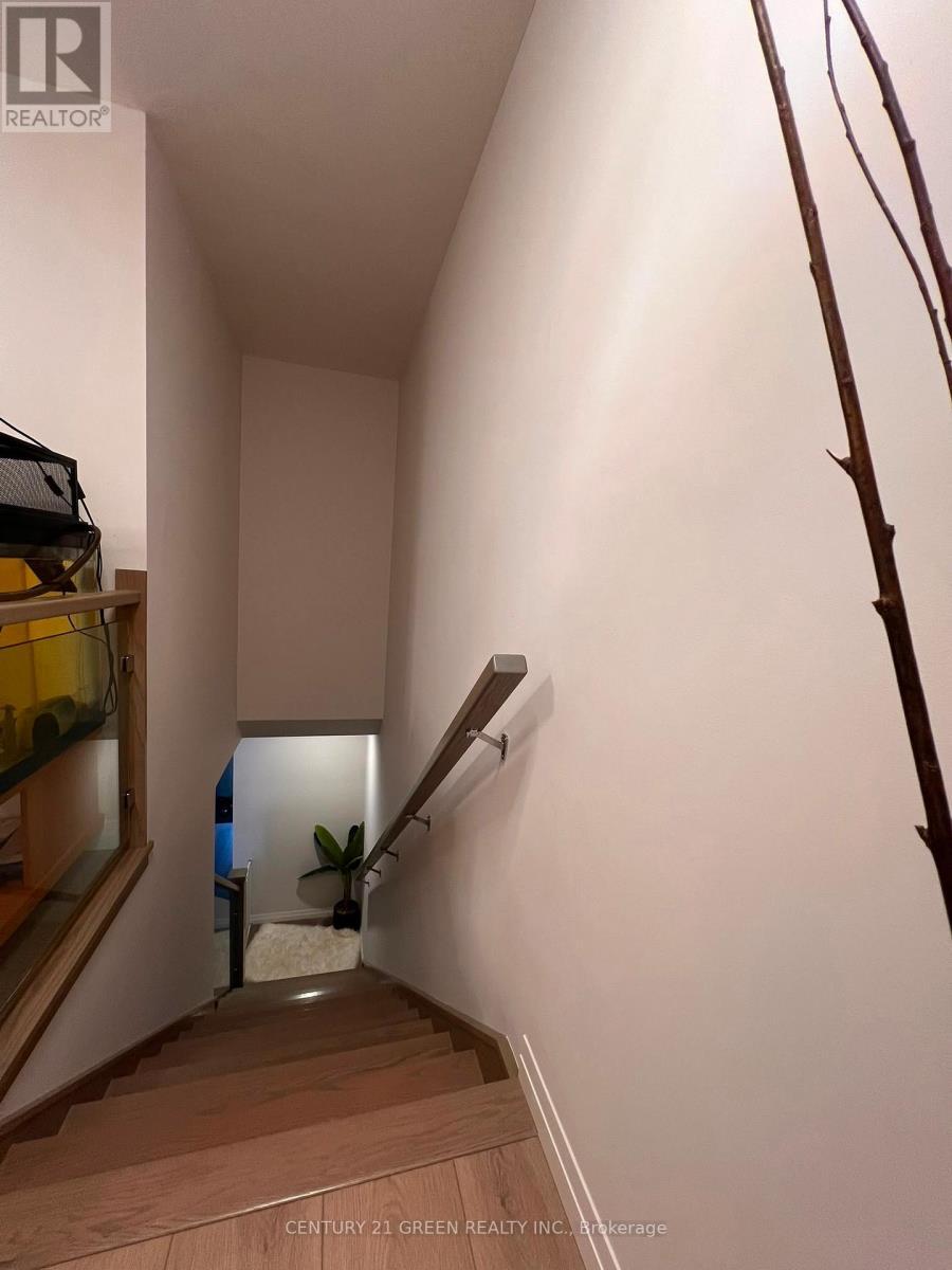 251 Clark Avenue, Kitchener, ON - Indoor Photo Showing Other Room