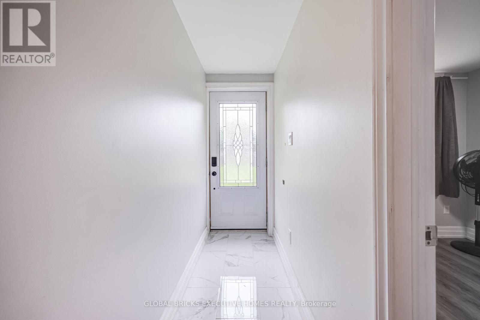100 Lauris Avenue, Cambridge, ON - Indoor Photo Showing Other Room