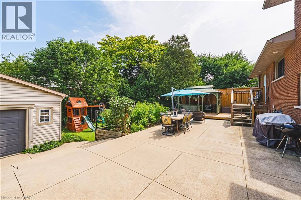 364 Fennell Avenue W, Hamilton, ON - Outdoor