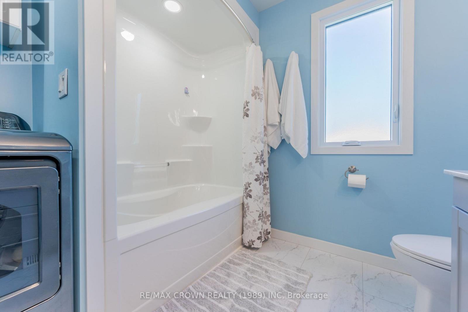 47 Devonshire Street, Kapuskasing, ON - Indoor Photo Showing Bathroom