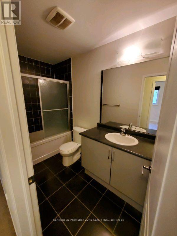 (Upper) - 3 Baffin Crescent, Brampton, ON - Indoor Photo Showing Bathroom