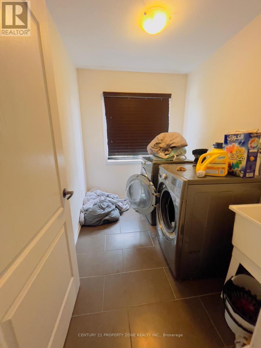 (Upper) - 3 Baffin Crescent, Brampton, ON - Indoor Photo Showing Laundry Room