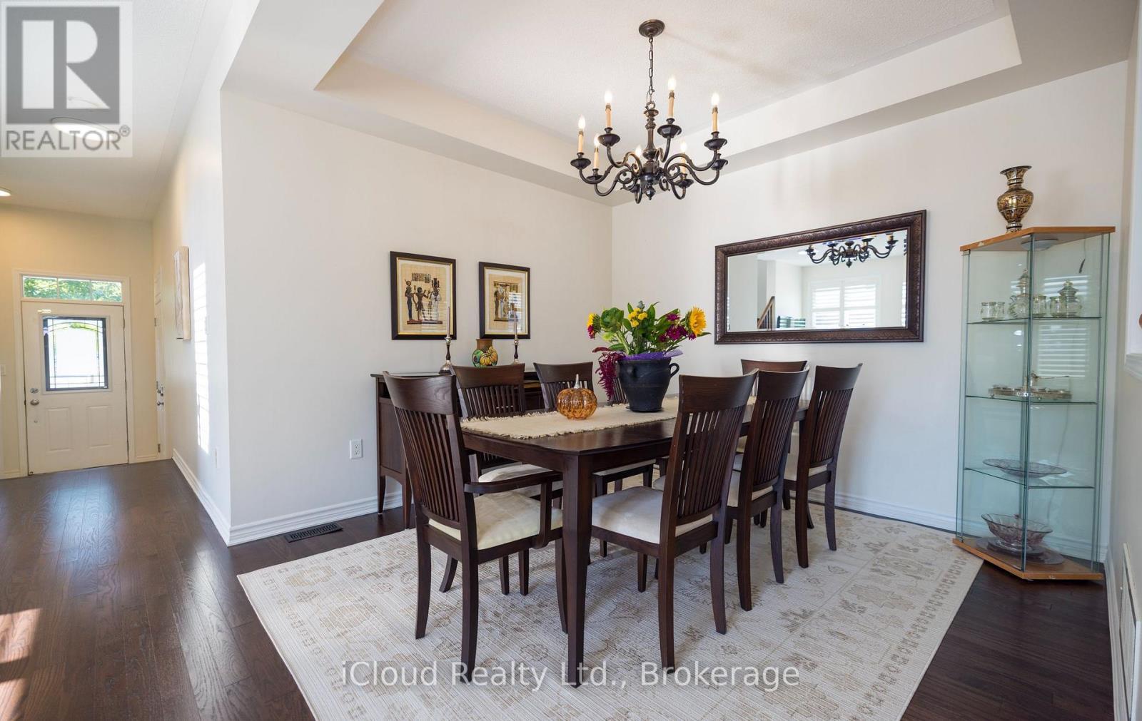 Open Concept Dining Room - 954 Penson Crescent, Milton, ON - Indoor Photo Showing Dining Room