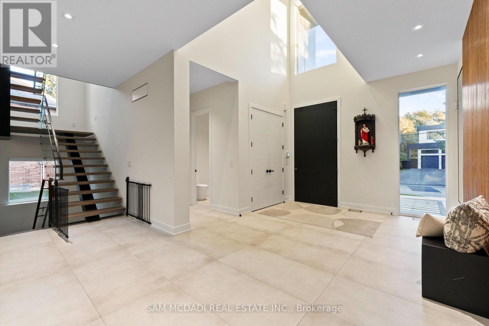 2075 Shawanaga Trail, Mississauga, ON - Indoor Photo Showing Other Room