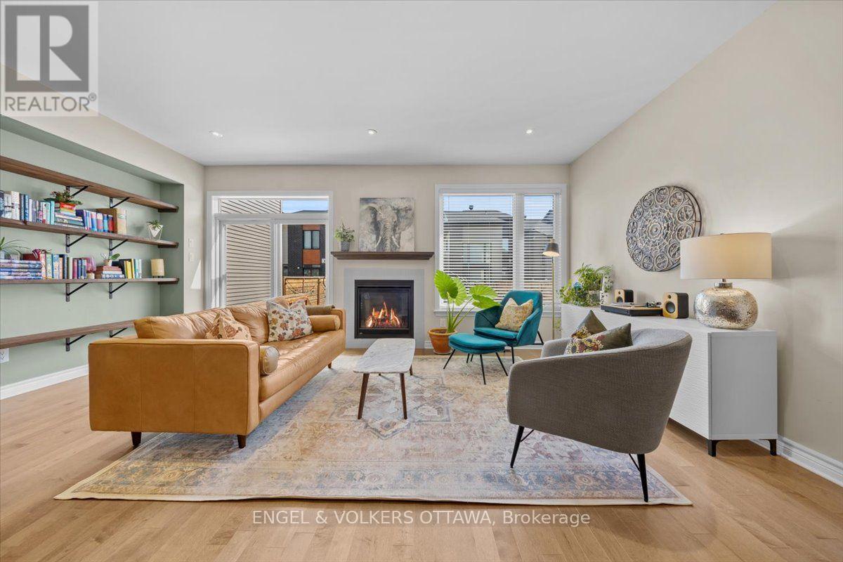 556 Triangle Street, Ottawa, ON - Indoor Photo Showing Living Room With Fireplace