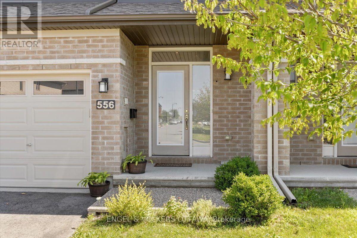 556 Triangle Street, Ottawa, ON - Outdoor