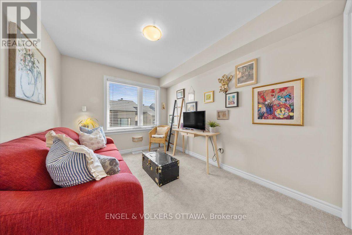 556 Triangle Street, Ottawa, ON - Indoor