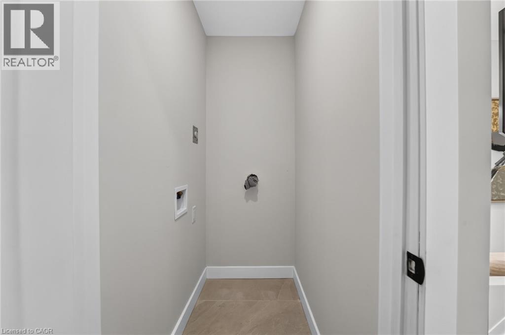 Laundry room - 325 Queensdale Avenue E, Hamilton, ON - Indoor Photo Showing Other Room