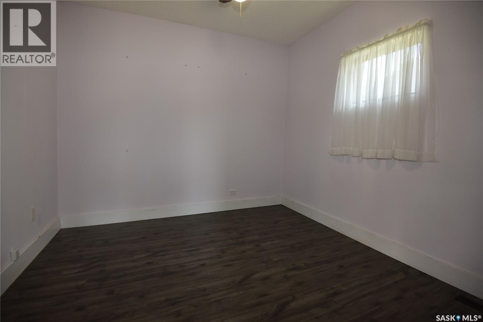 403 2Nd Street W, Nipawin, SK - Indoor Photo Showing Other Room