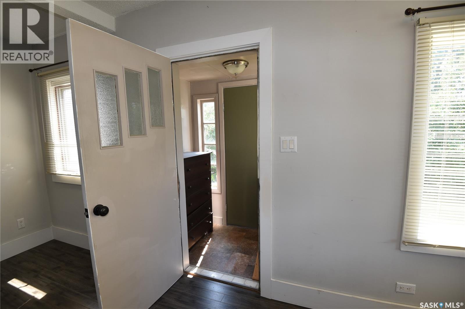 403 2Nd Street W, Nipawin, SK - Indoor Photo Showing Other Room