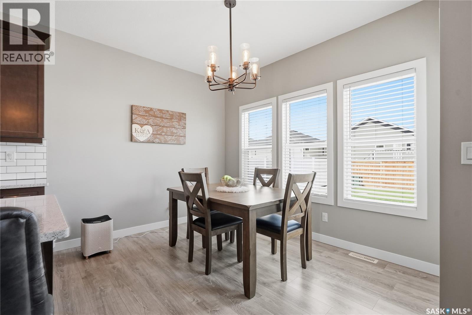 118 Stromberg Crescent, Saskatoon, SK - Indoor Photo Showing Dining Room