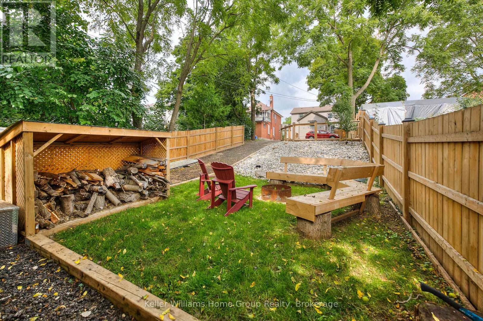 1346 King Street E, Cambridge, ON - Outdoor