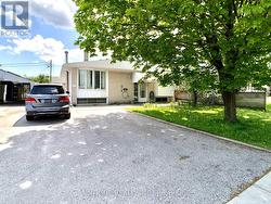 432 FERNLEIGH (BSMT) CIRCLE S Richmond Hill, ON L4C 1E6