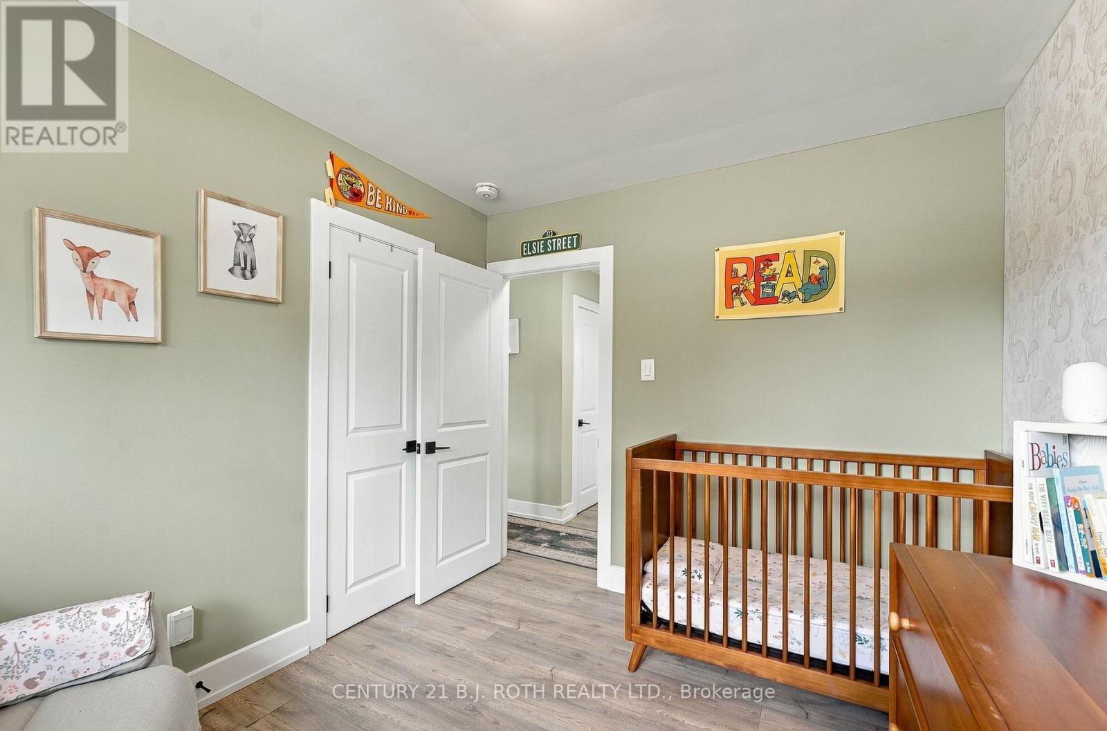 12 Bothwell Crescent, Barrie, ON - Indoor Photo Showing Bedroom