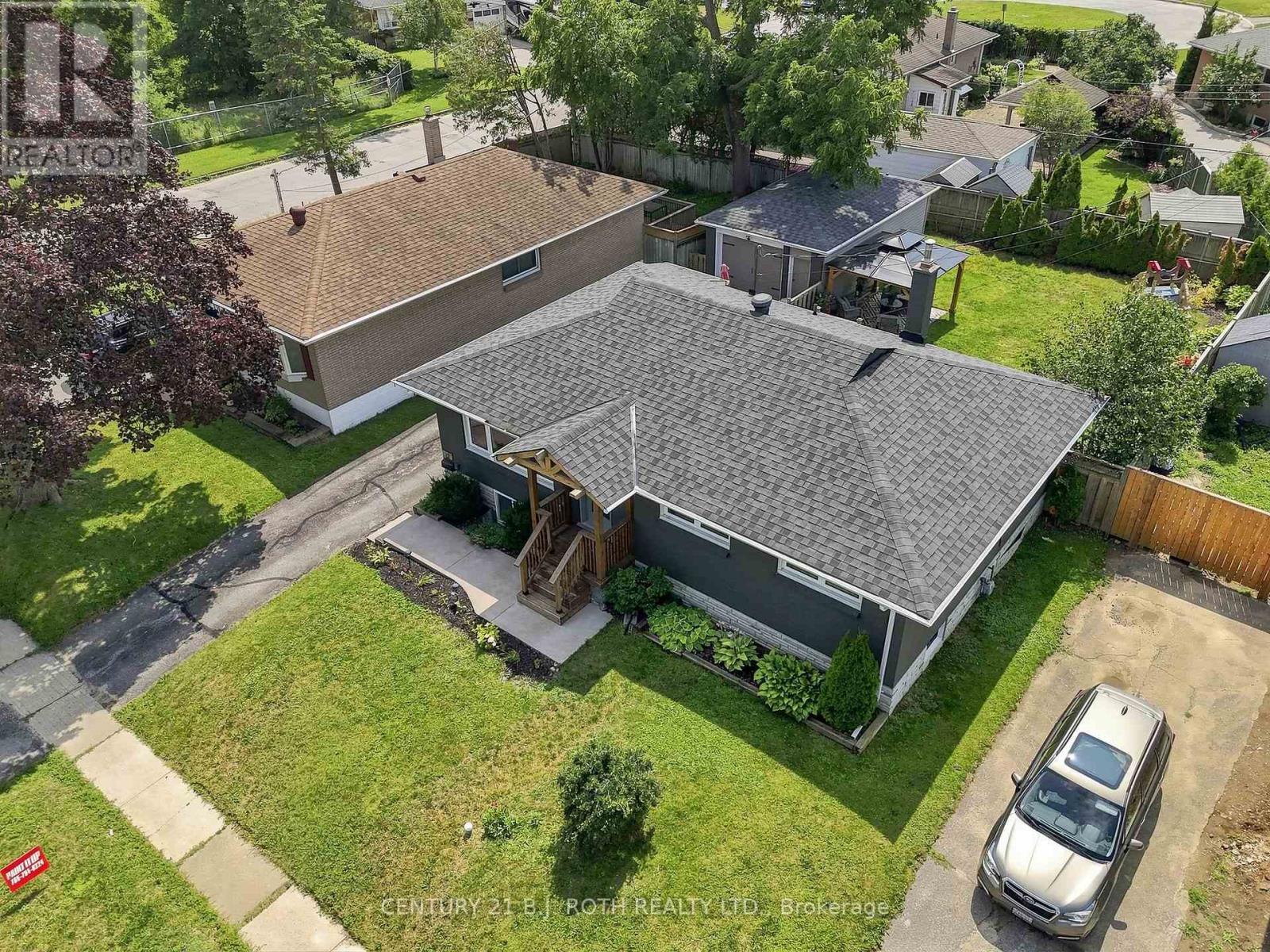 12 Bothwell Crescent, Barrie, ON - Outdoor