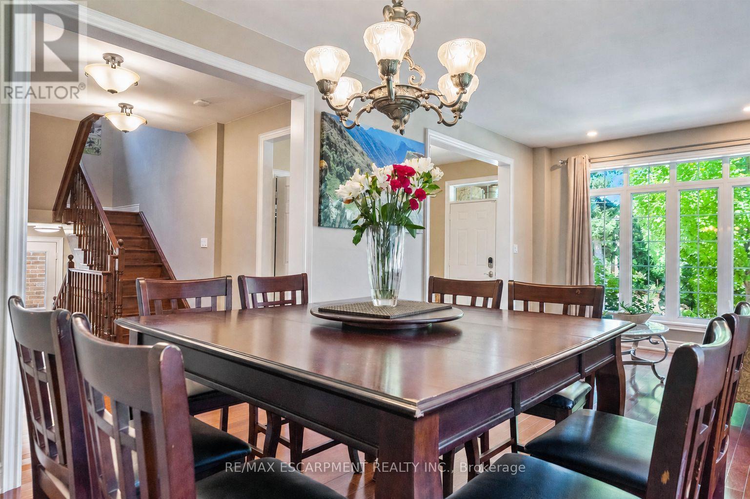 85 Park Street W, Mississauga, ON - Indoor Photo Showing Dining Room