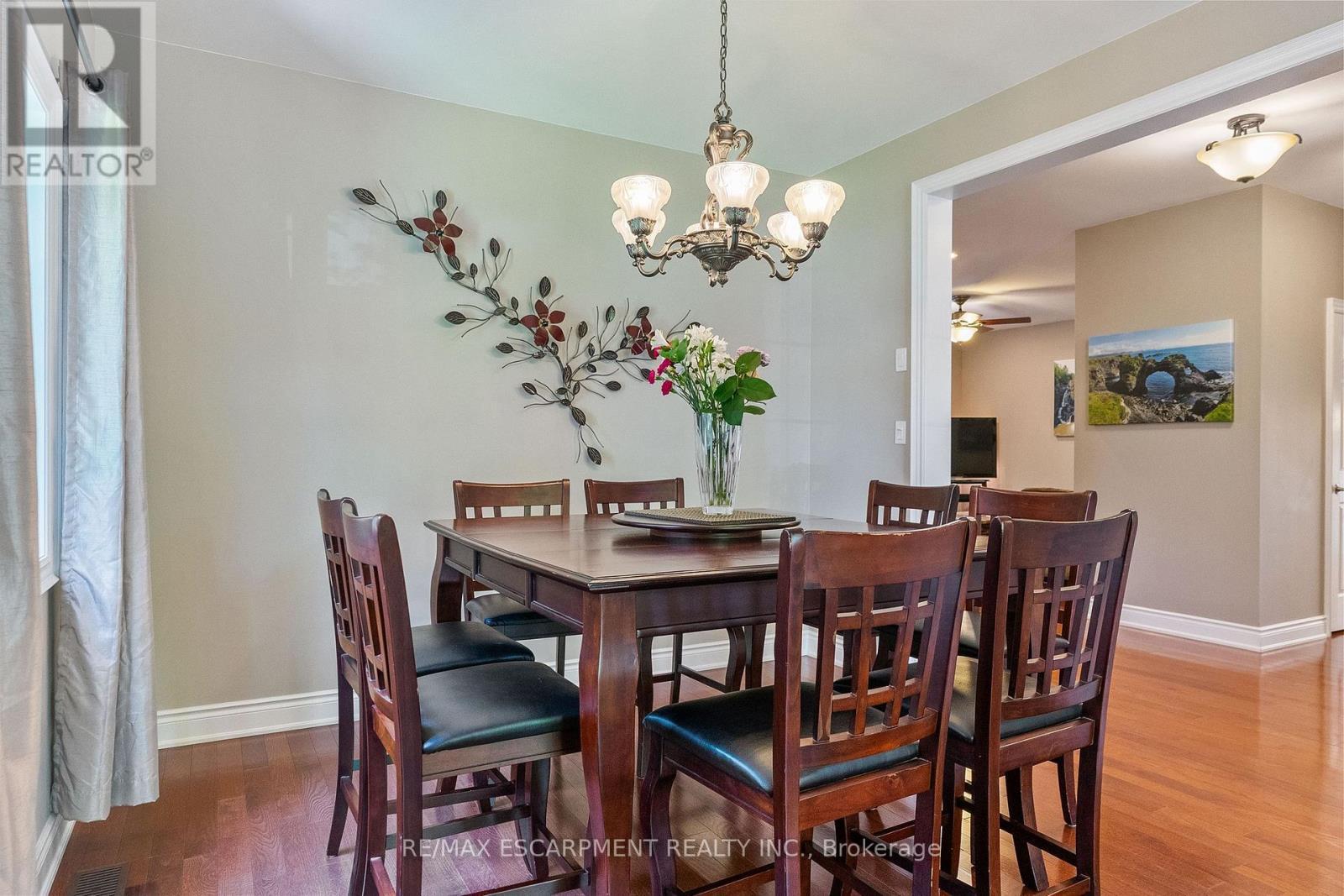 85 Park Street W, Mississauga, ON - Indoor Photo Showing Dining Room