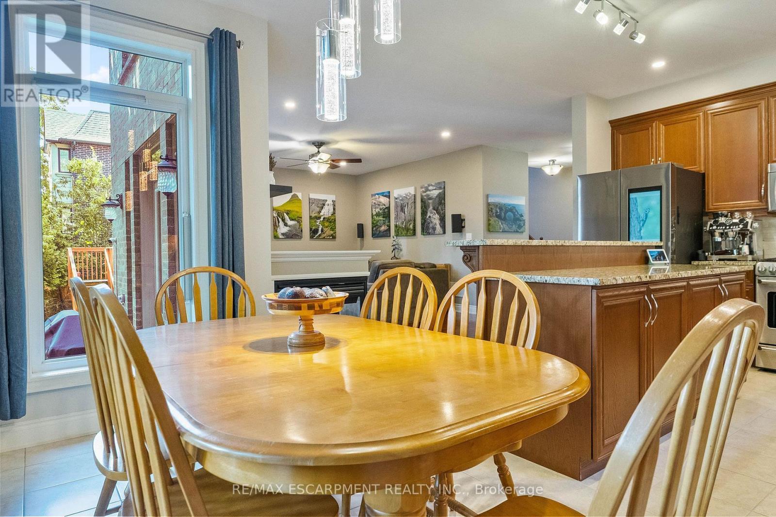 85 Park Street W, Mississauga, ON - Indoor Photo Showing Dining Room