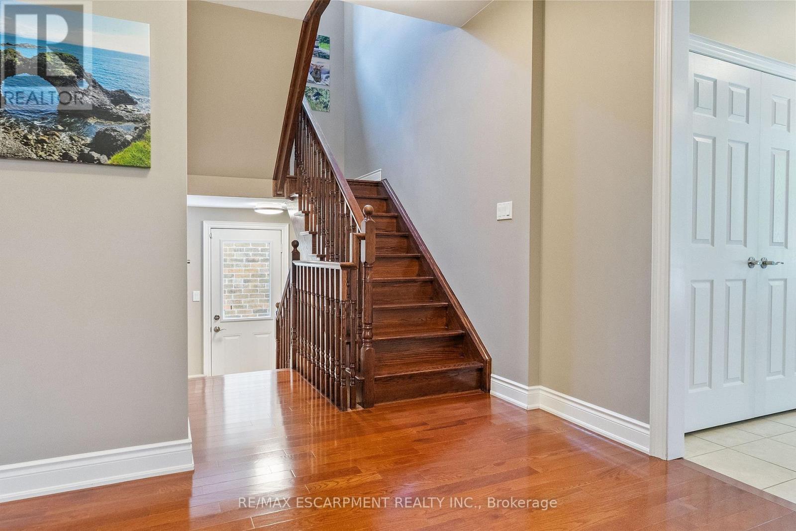 85 Park Street W, Mississauga, ON - Indoor Photo Showing Other Room