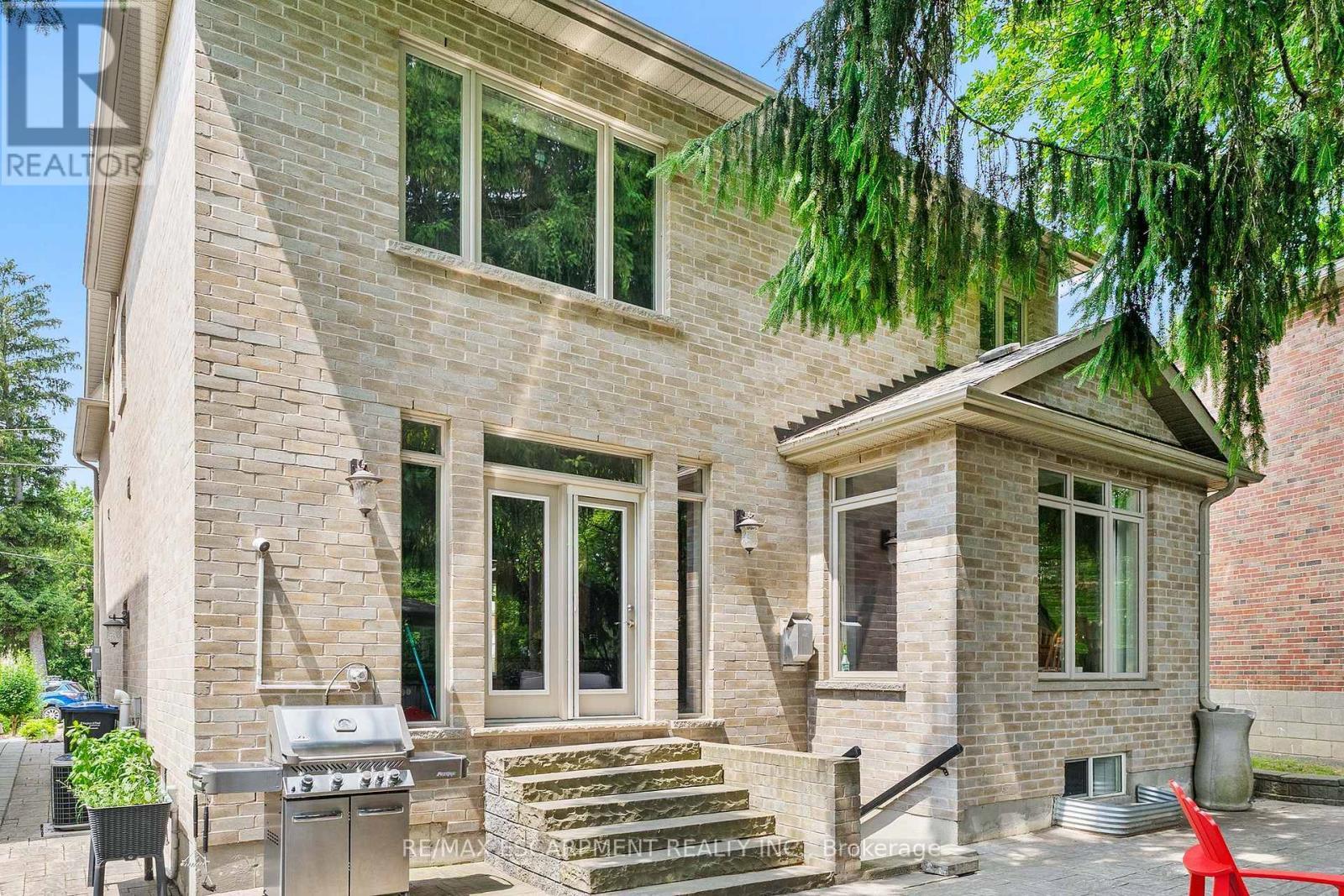 85 Park Street W, Mississauga, ON - Outdoor