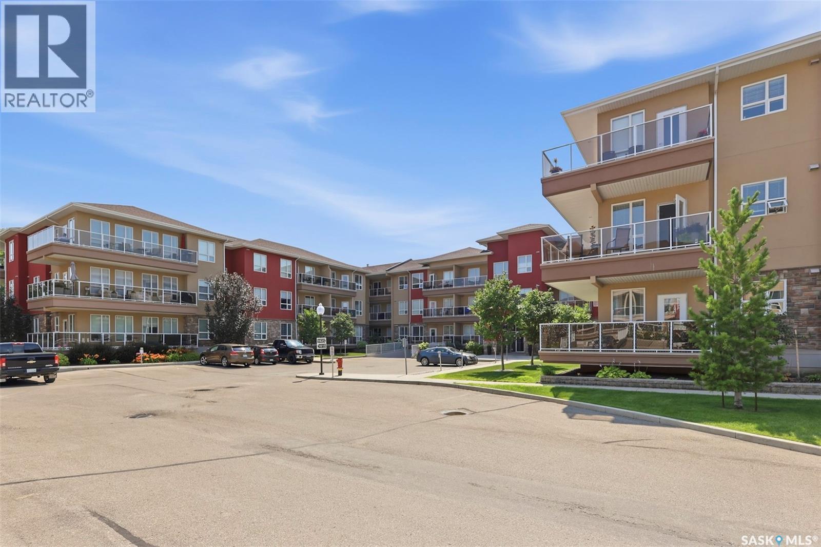 310 1025 Moss Avenue, Saskatoon, SK - Outdoor With Balcony With Facade