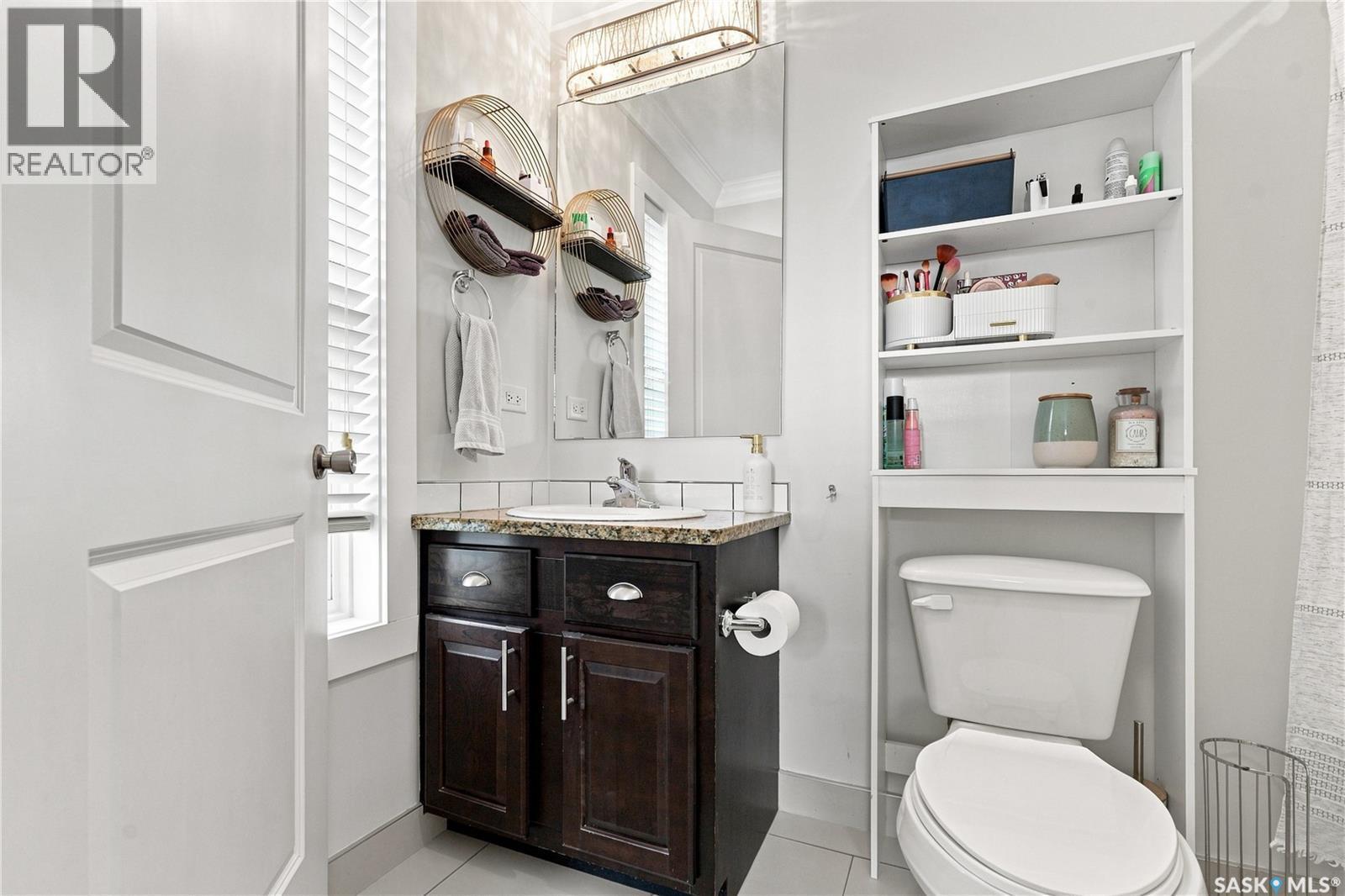 431 Eaton Lane, Saskatoon, SK - Indoor Photo Showing Bathroom