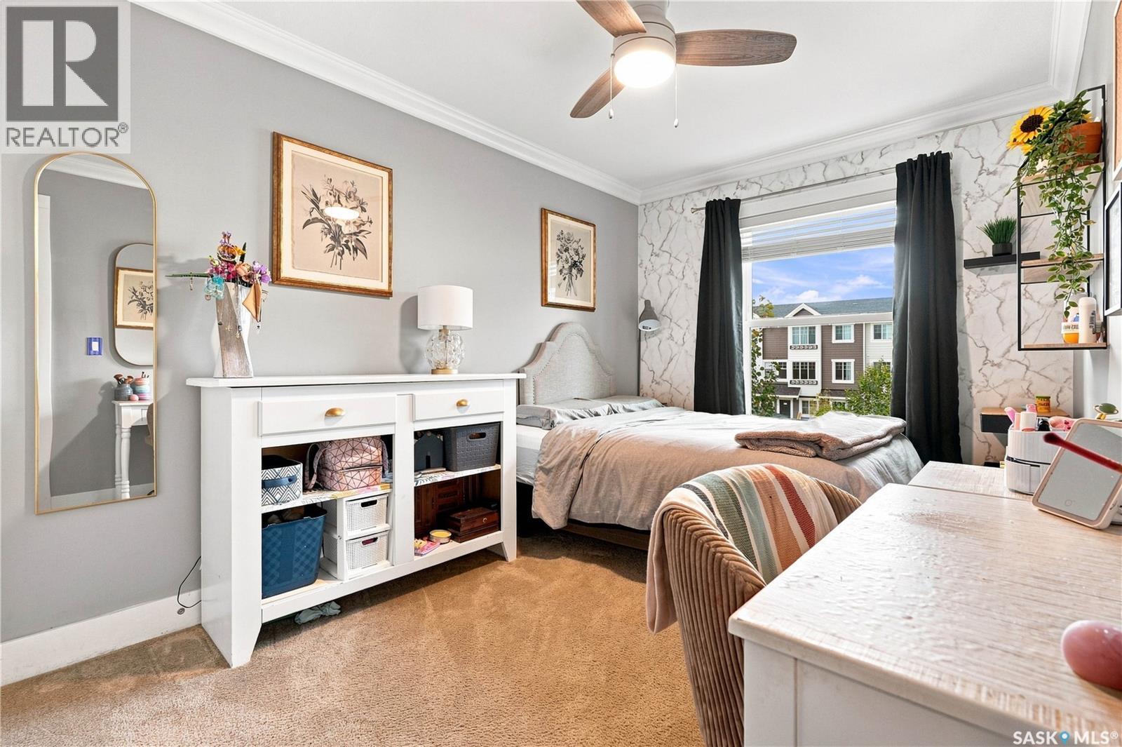 431 Eaton Lane, Saskatoon, SK - Indoor Photo Showing Bedroom