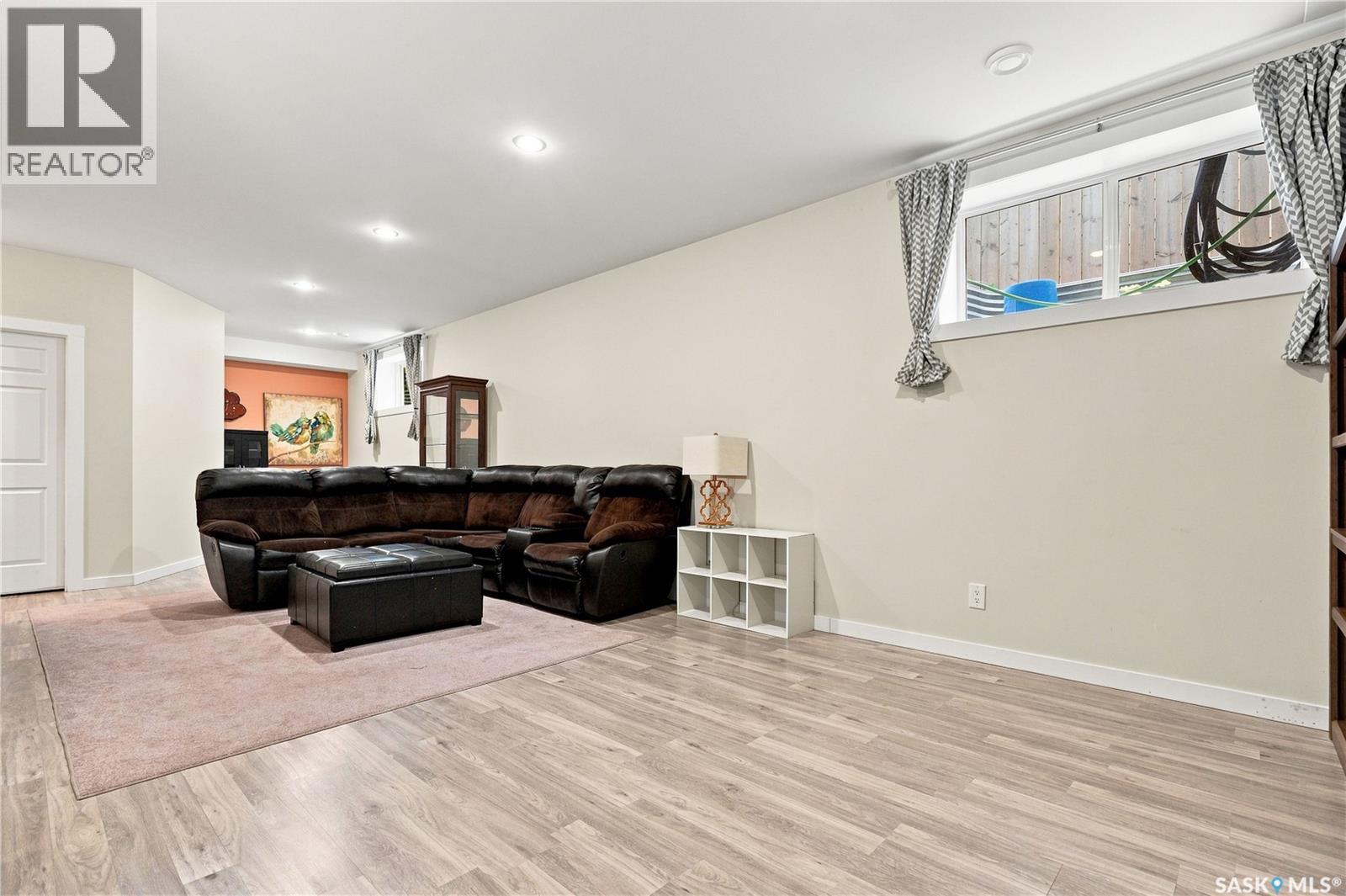 431 Eaton Lane, Saskatoon, SK - Indoor
