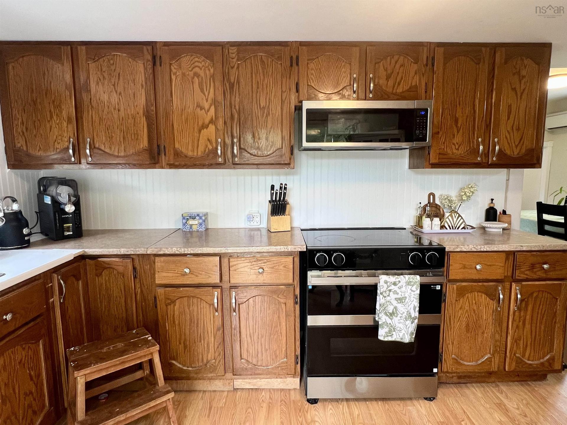 2 Central Avenue, Trenton, NS - Indoor Photo Showing Kitchen