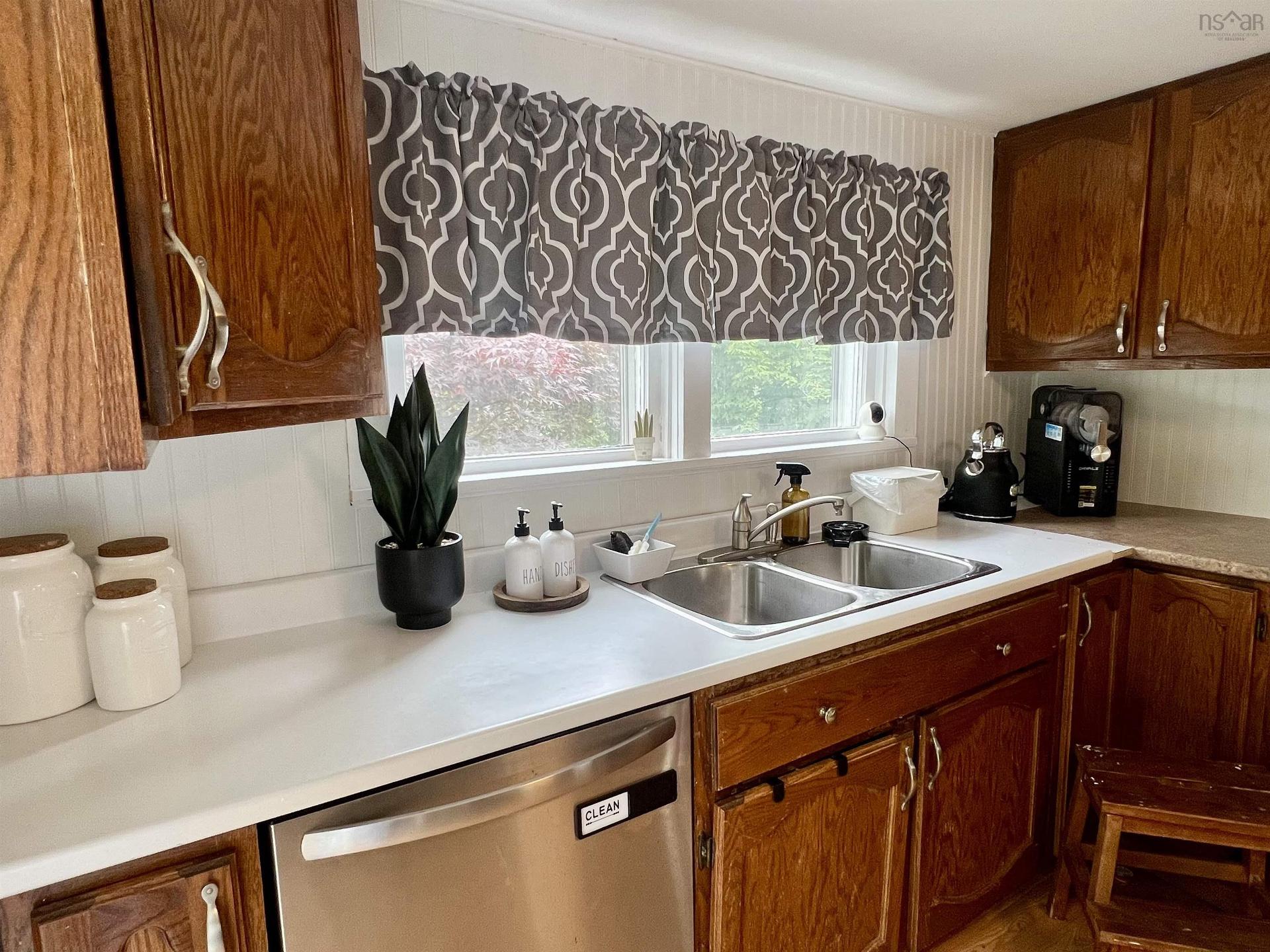 2 Central Avenue, Trenton, NS - Indoor Photo Showing Kitchen With Double Sink