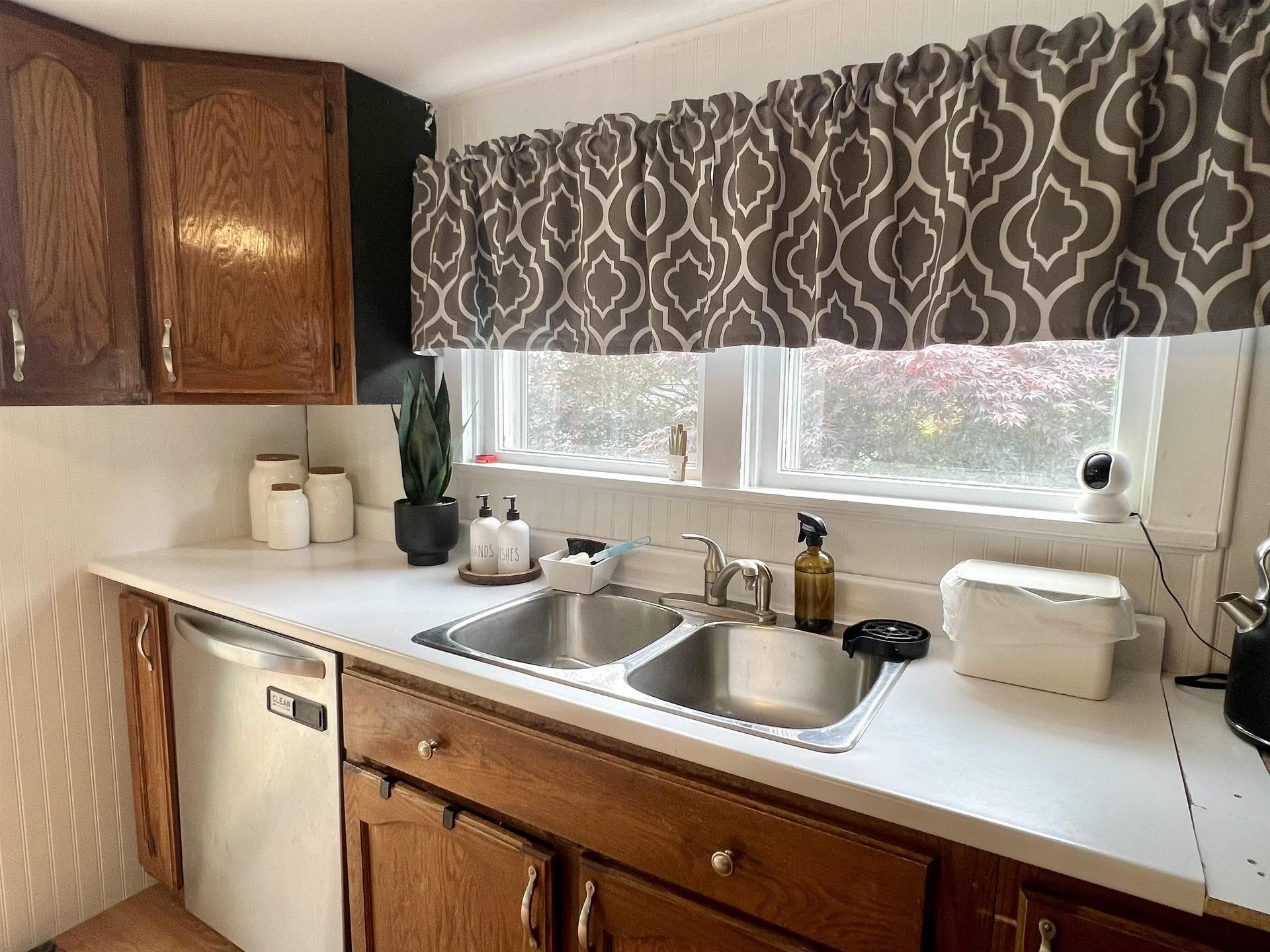 2 Central Avenue, Trenton, NS - Indoor Photo Showing Kitchen With Double Sink