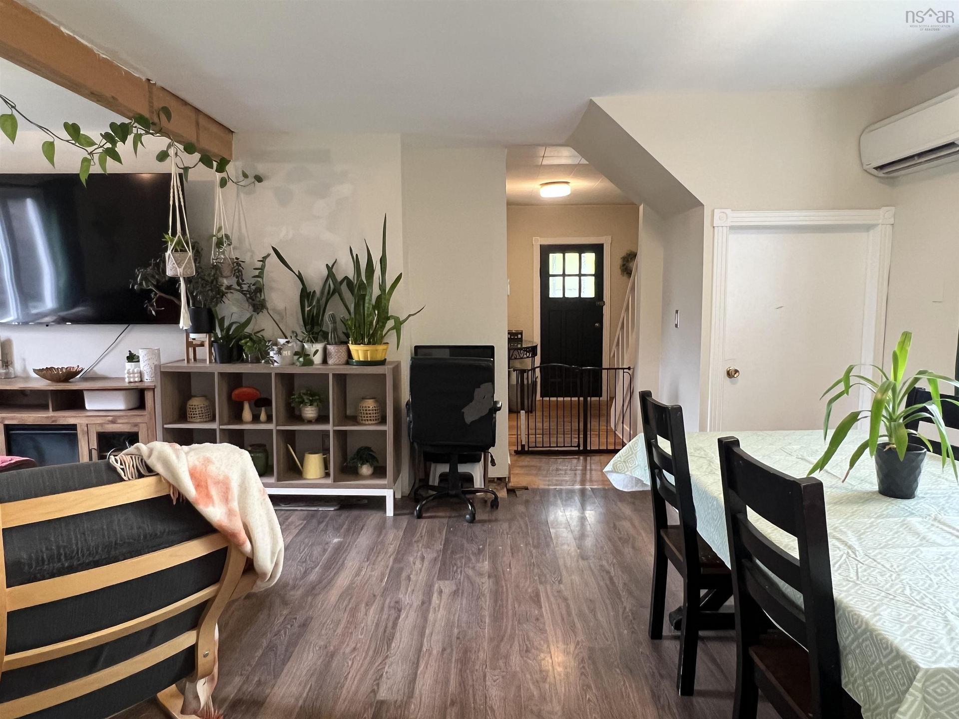 2 Central Avenue, Trenton, NS - Indoor Photo Showing Other Room