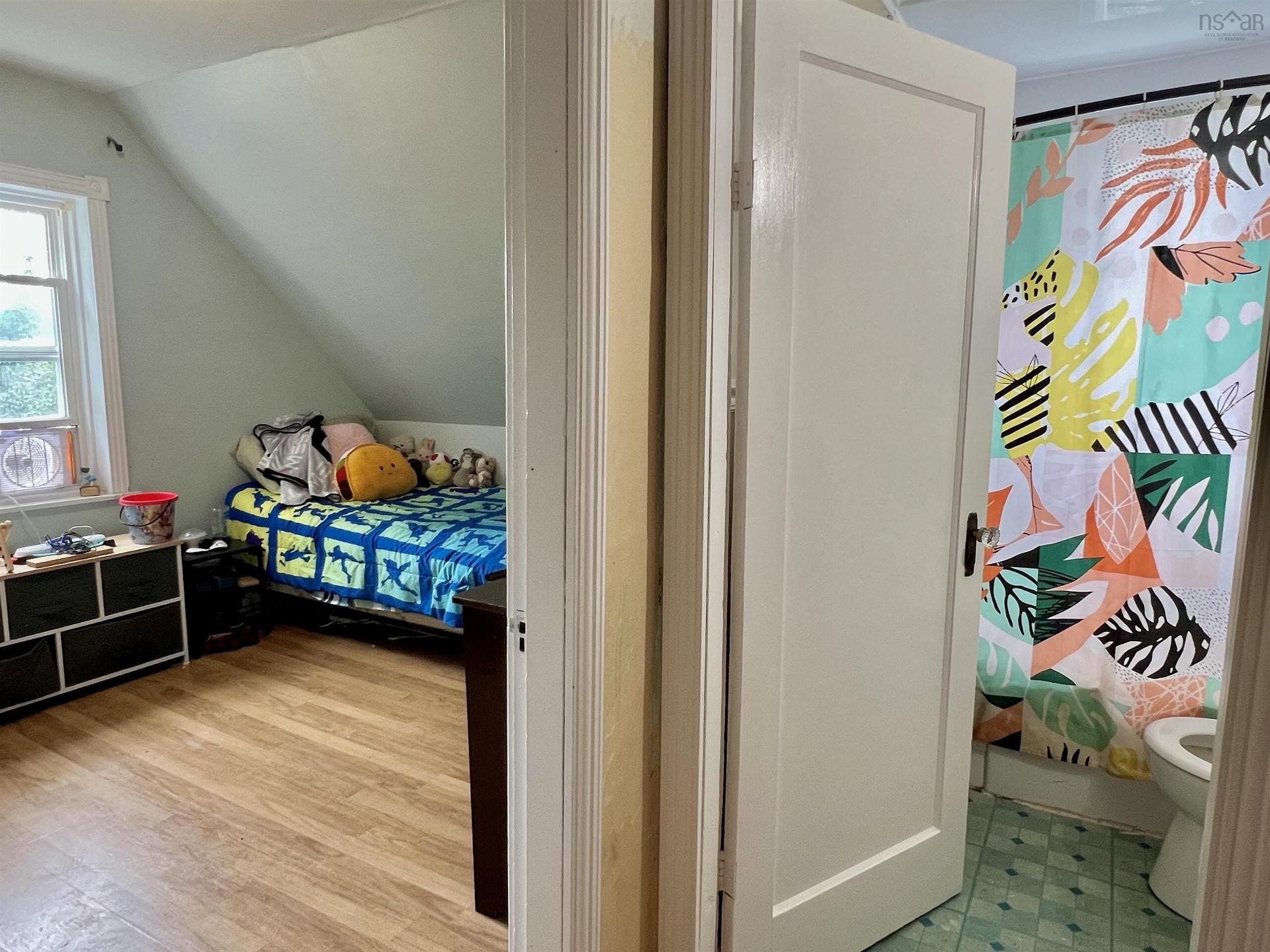 2 Central Avenue, Trenton, NS - Indoor Photo Showing Bedroom