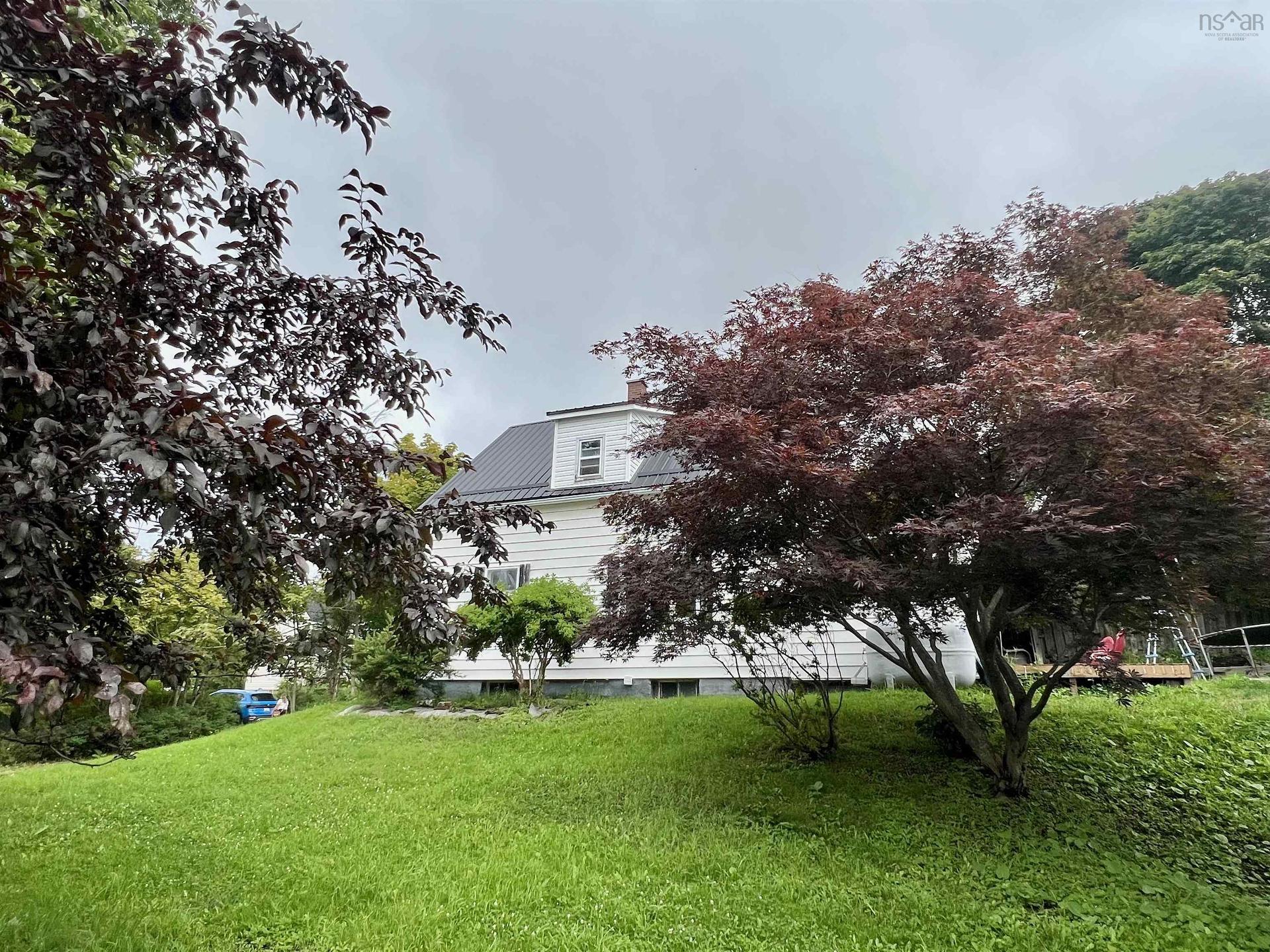 2 Central Avenue, Trenton, NS - Outdoor