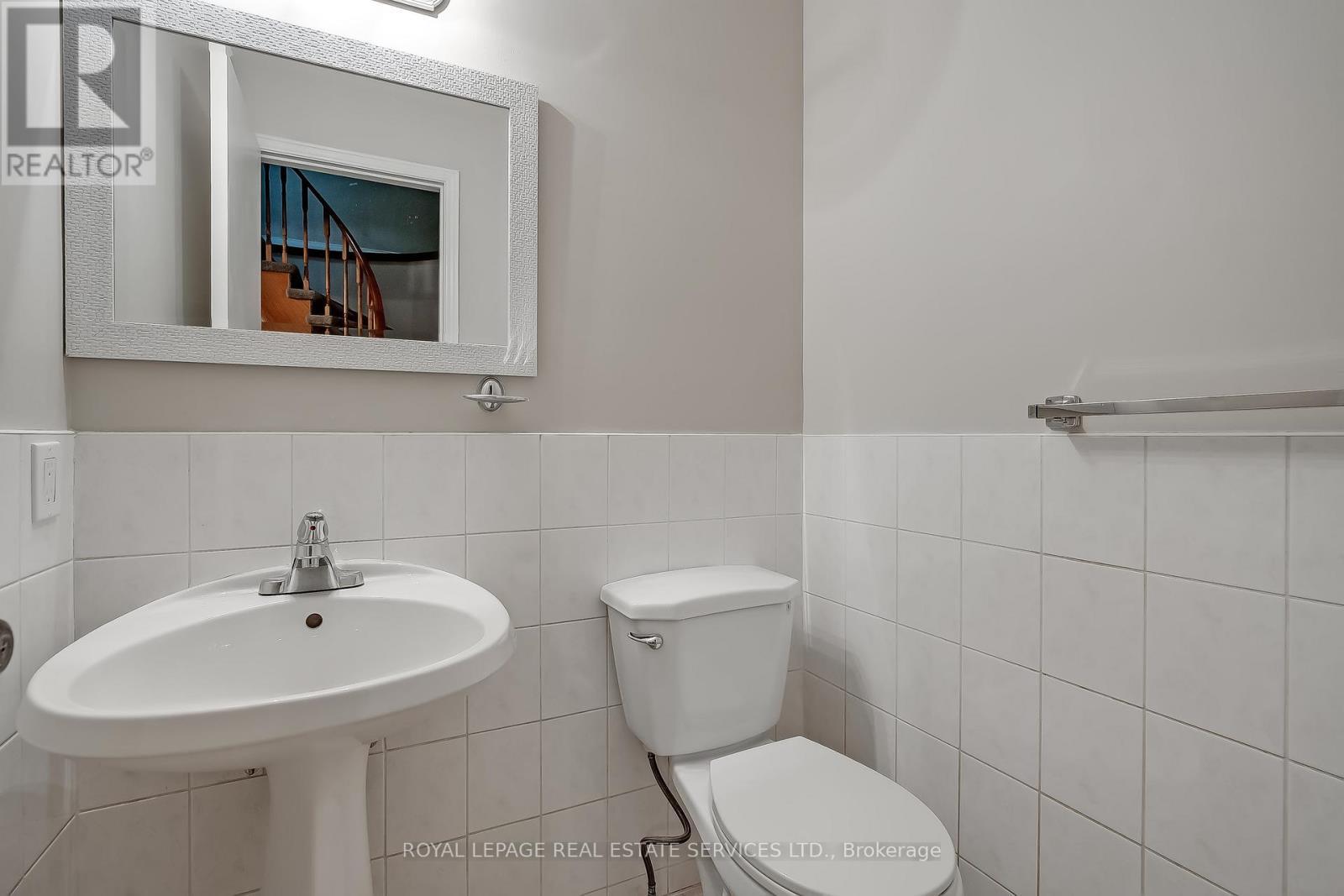 265 Mississaga Street, Oakville, ON - Indoor Photo Showing Bathroom