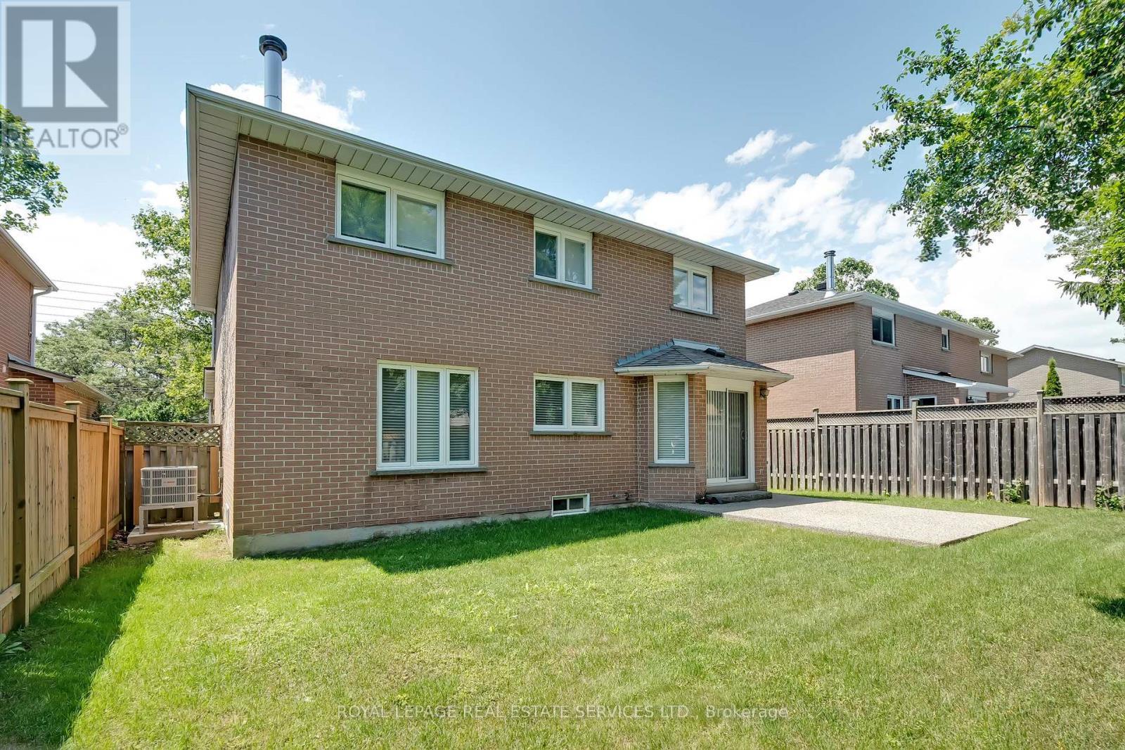 265 Mississaga Street, Oakville, ON - Outdoor With Exterior