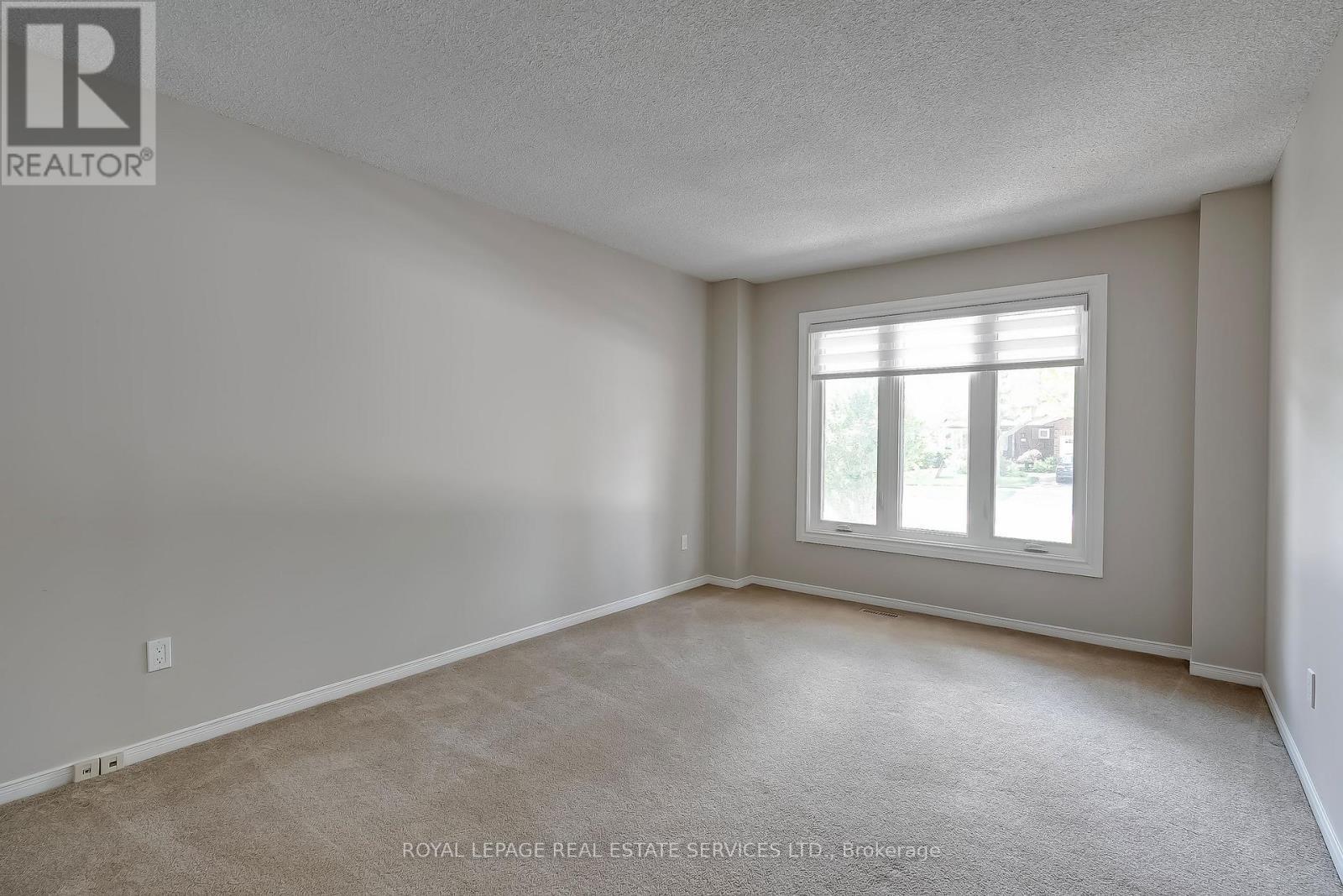265 Mississaga Street, Oakville, ON - Indoor Photo Showing Other Room