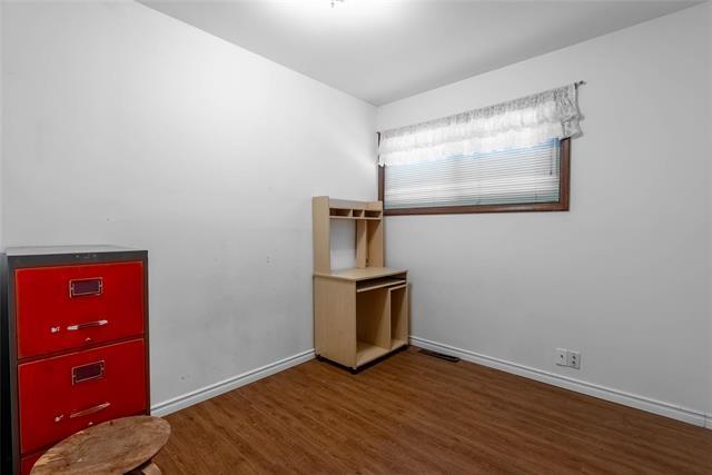 565 Hartford Ave, Winnipeg, MB - Indoor Photo Showing Other Room
