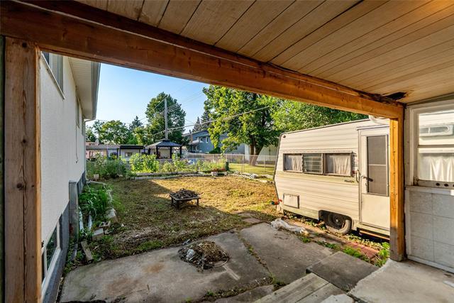 565 Hartford Ave, Winnipeg, MB - Outdoor With Exterior