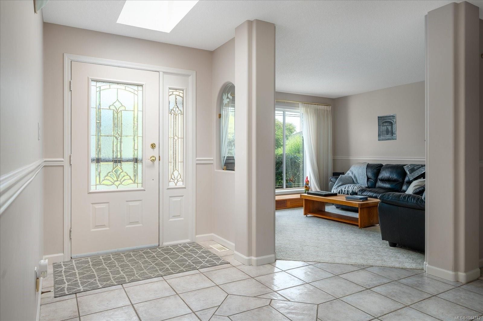828 Devon Pl, Qualicum Beach, BC