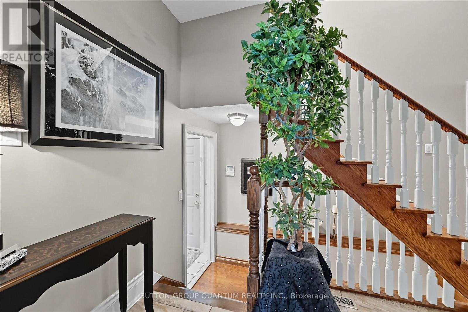 1109 Forestvale Drive, Burlington, ON - Indoor Photo Showing Other Room