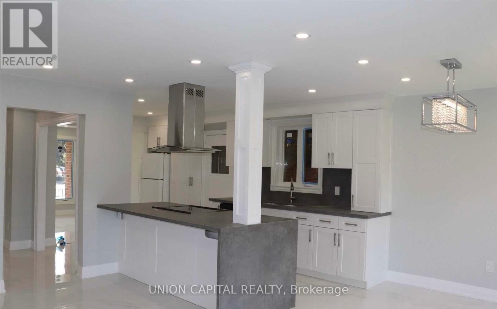 3210 Fairfox Crescent, Mississauga, ON - Indoor