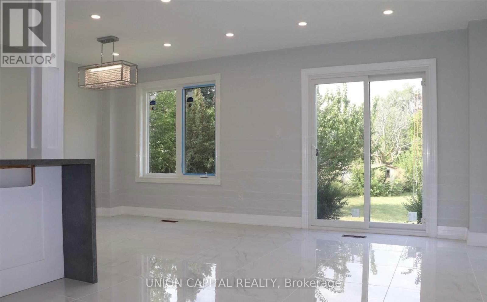 3210 Fairfox Crescent, Mississauga, ON - Indoor Photo Showing Other Room