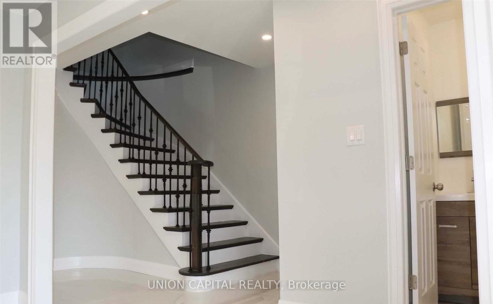 3210 Fairfox Crescent, Mississauga, ON - Indoor Photo Showing Other Room