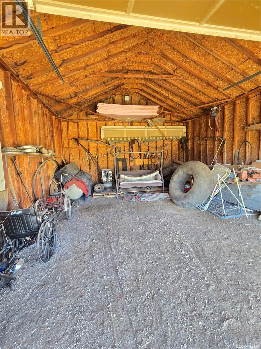 Mccormick Acreage, Weyburn Rm No. 67, SK - Indoor